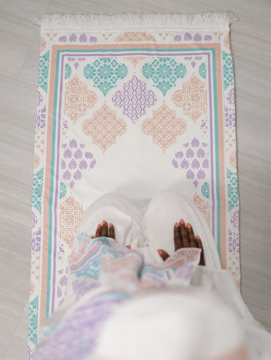 Helm Prayer Mat